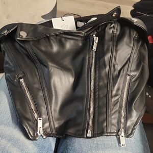 Leather LOOK crop Zip